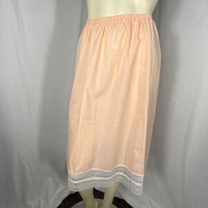 Vintage Vassarette Half Slip Medium Peach Lace Trim Made in USA Romantic Lingeri